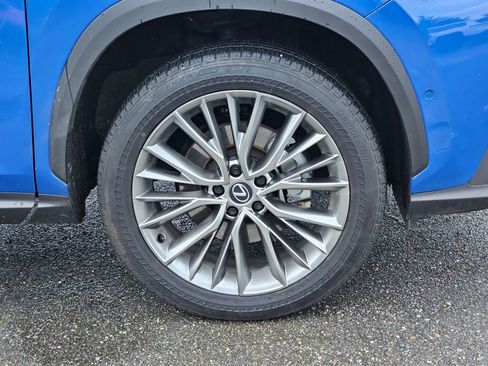 Used 2024 Lexus NX 300h AWD w/ Luxury Package image 9