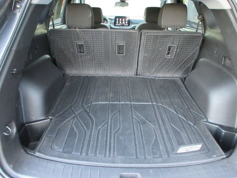 Used 2024 Chevrolet Blazer LT w/ Convenience Package FWD image 10