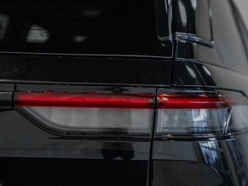 New 2025 Jeep Grand Cherokee Altitude image 6