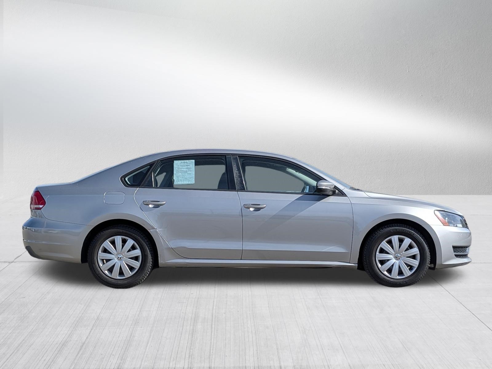 Used 2013 Volkswagen Passat 2.5 S FWD image 8
