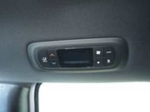 New 2026 Chrysler Voyager LX FWD image 24