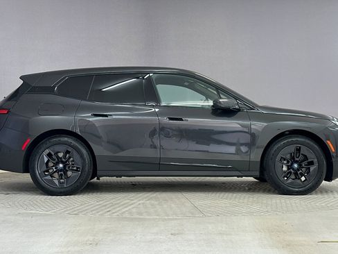 Certified 2024 BMW iX xDrive50 w/ Premium Package image 7