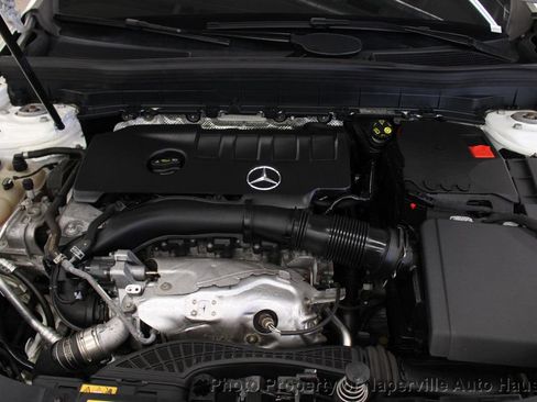 Used 2021 Mercedes-Benz GLB 250 4MATIC image 38