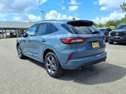 Certified 2023 Ford Escape ST-Line w/ Tech Pack #1 AWD/4WD image 5
