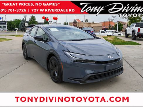 Certified 2025 Toyota Prius LE AWD/4WD image 1