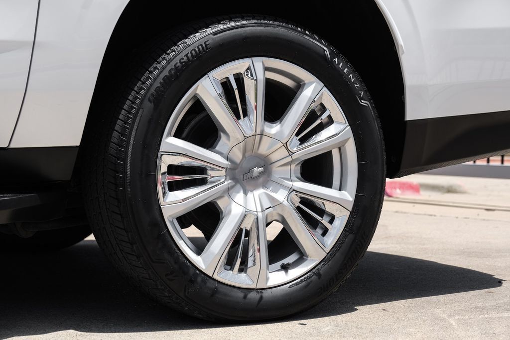 Used 2021 Chevrolet Suburban High Country RWD image 64