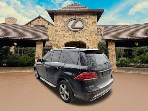 Used 2017 Mercedes-Benz GLE 350 image 4