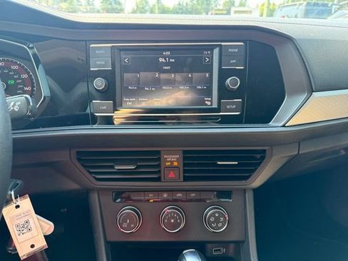 Used 2019 Volkswagen Jetta S FWD image 29