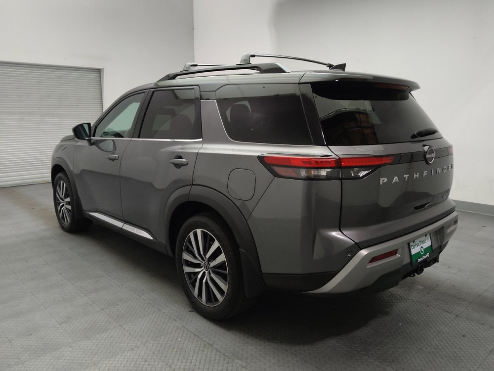 Used 2022 Nissan Pathfinder Platinum w/ Cargo Package FWD image 5