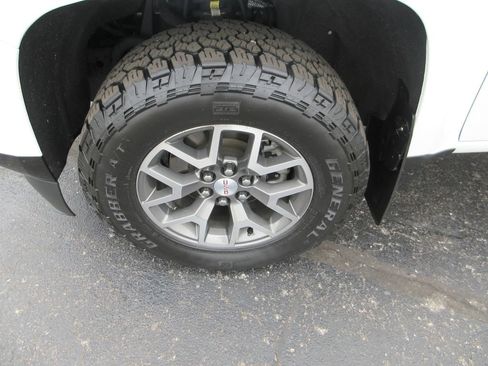 Used 2021 GMC Canyon AT4 AWD/4WD image 15