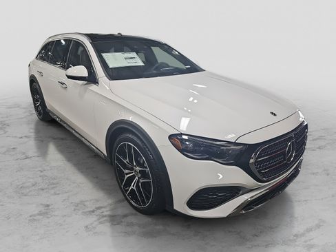 New 2026 Mercedes-Benz E 450 4MATIC All-Terrain Wagon image 3