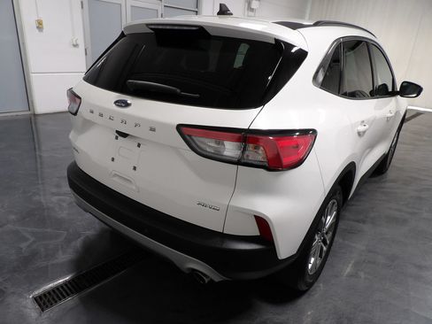Used 2021 Ford Escape SEL w/ Technology Package AWD/4WD image 4