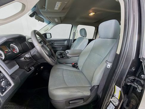 Used 2017 RAM 2500 Tradesman w/ Chrome Appearance Group AWD/4WD image 12