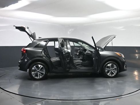 Used 2022 Kia Niro EX w/ Cold Weather Package image 32