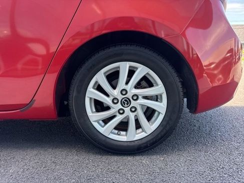 Used 2013 MAZDA MAZDA3 i Touring FWD image 8
