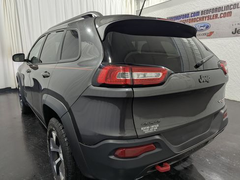 Used 2014 Jeep Cherokee Trailhawk image 8