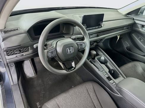 Certified 2025 Honda Accord LX image 19