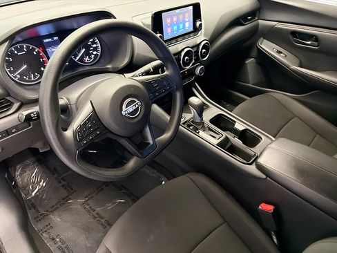 Used 2025 Nissan Sentra S image 7