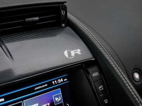 Used 2016 Jaguar F-TYPE R image 67