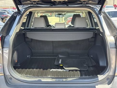 Used 2020 Toyota RAV4 Limited AWD/4WD image 34
