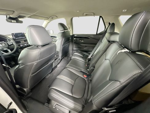 New 2025 Honda Pilot EX-L image 18
