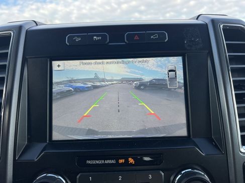 Used 2016 Ford F150 XLT w/ Equipment Group 302A Luxury image 19