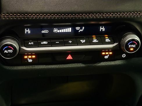 Used 2025 MAZDA CX-50 AWD 2.5 Hybrid w/ Premium Pkg image 22