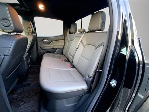 Used 2023 Chevrolet Colorado ZR2 w/ ZR2 Convenience Package III image 19