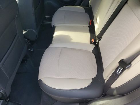 Used 2022 Buick Encore Preferred w/ Safety Package image 12