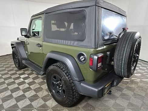 Used 2021 Jeep Wrangler Sport AWD/4WD image 5