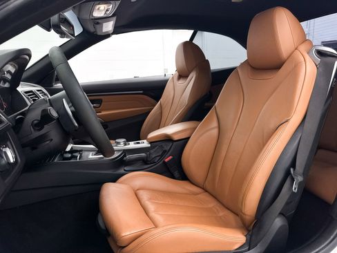 Used 2018 BMW 430i Convertible RWD image 19