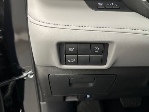 Certified 2024 Toyota Highlander XLE AWD/4WD image 26