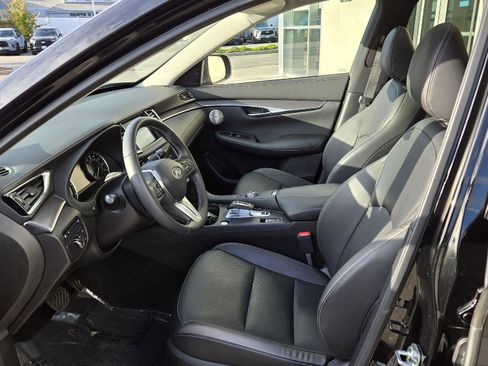 Certified 2023 INFINITI QX50 Luxe image 5