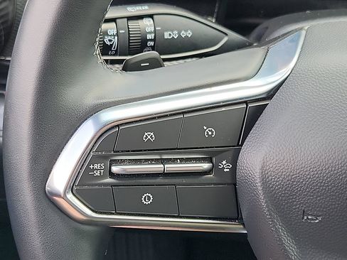 Certified 2026 Chevrolet Equinox LT AWD/4WD image 21