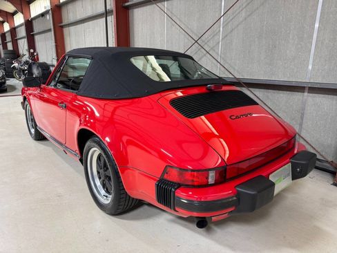 Used 1987 Porsche 911 Carrera RWD image 21