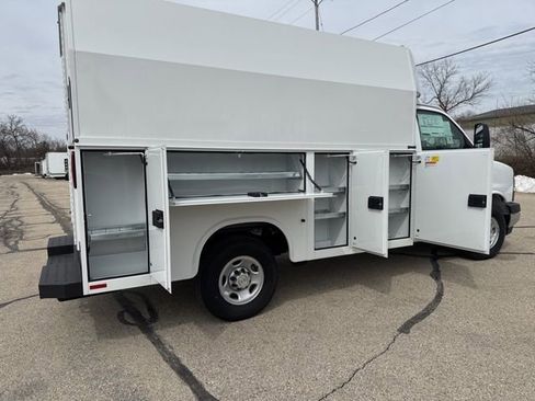 New 2025 Chevrolet Express 3500 w/ Power Convenience Package RWD image 8