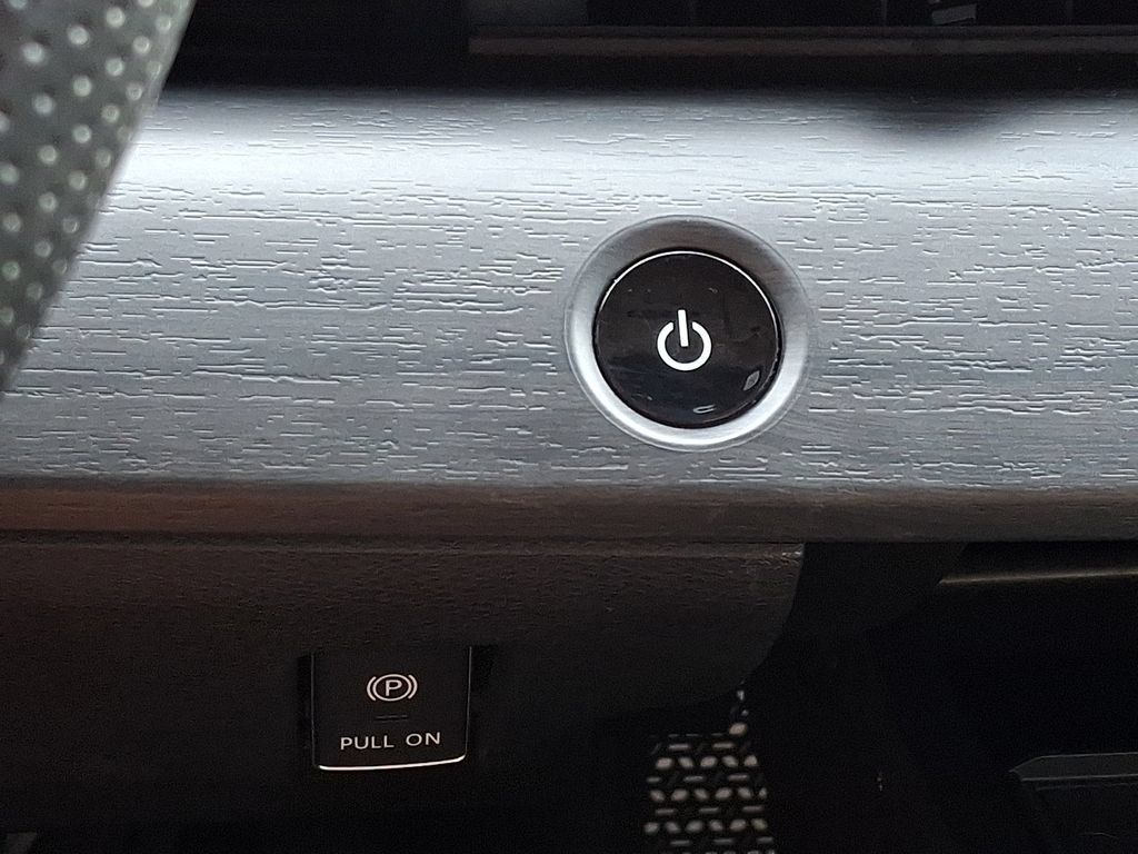 Used 2023 Nissan Ariya FWD image 24