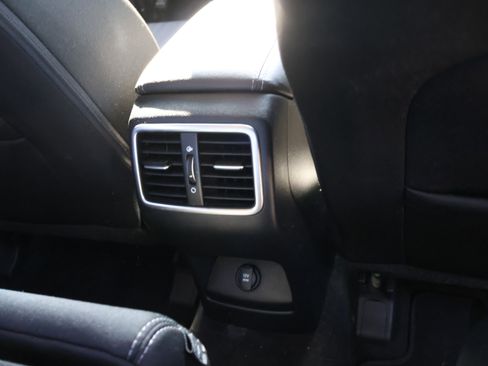 Used 2020 Kia Sportage LX image 15