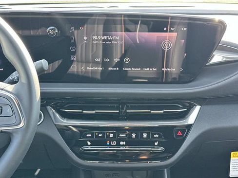 New 2026 Buick Envista Avenir image 16