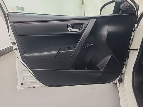 Used 2017 Toyota Corolla SE 50th Anniversary FWD image 21