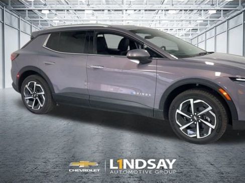 New 2026 Chevrolet Equinox EV LT image 3