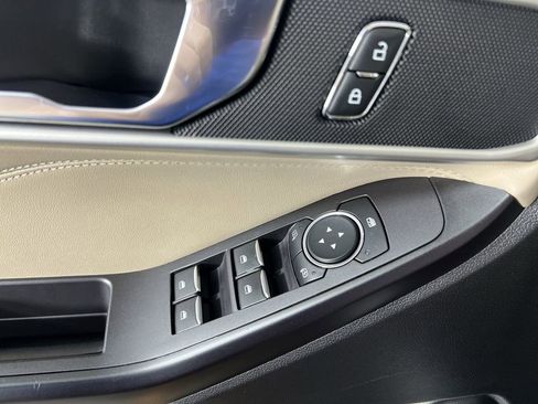 Used 2020 Ford Explorer XLT w/ Equipment Group 202A image 25