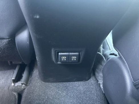 Used 2019 Lexus UX 250h w/ Premium Package AWD/4WD image 16