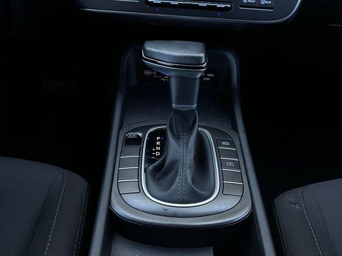 Used 2025 Hyundai Kona SEL image 23