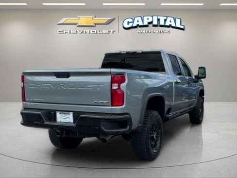 Used 2024 Chevrolet Silverado 2500 ZR2 w/ Technology Package AWD/4WD image 6