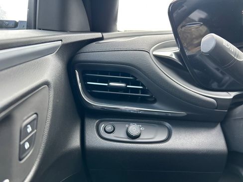 New 2026 Buick Envista Preferred FWD image 20
