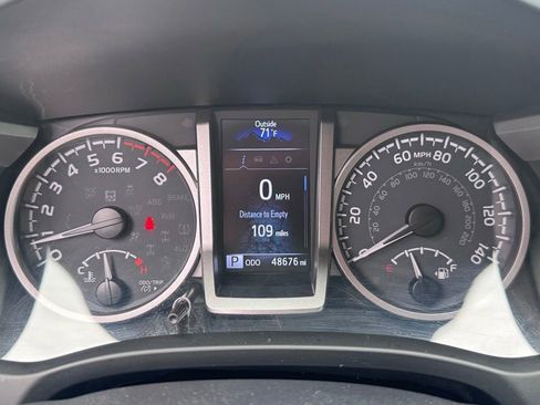 Used 2023 Toyota Tacoma SR5 RWD image 15