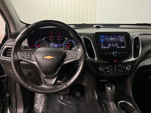 Used 2021 Chevrolet Equinox LT AWD/4WD image 29
