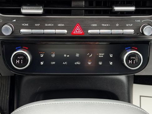 Used 2026 Hyundai Palisade Calligraphy image 21