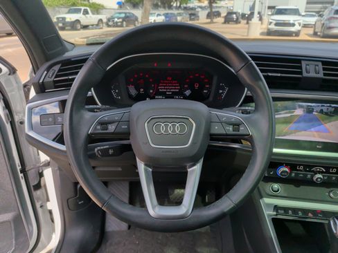 Certified 2023 Audi Q3 2.0T Premium w/ Convenience Package AWD/4WD image 18